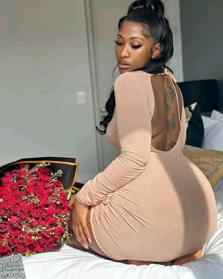 I am Rich And Single, Live In Dubai & I Need a Younger Man in my Life – Chat With Me On WhatsApp, I