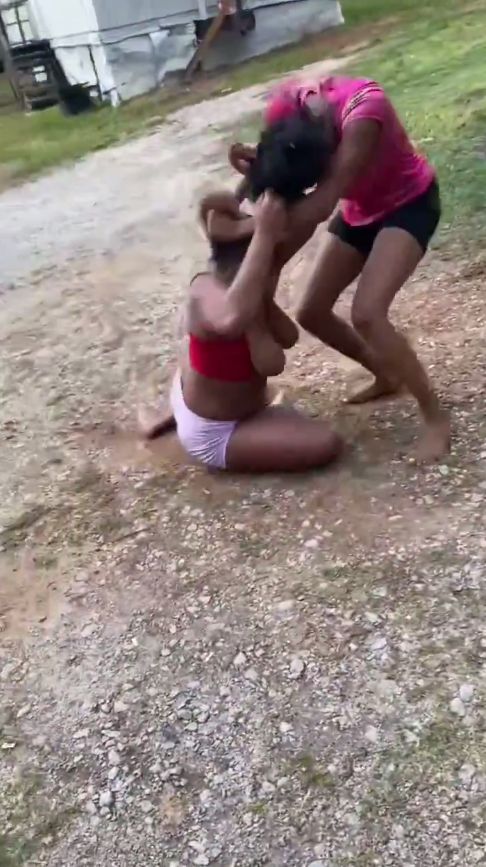 Boobs Out In Public As Black Girls With Big Breasts Are Seen Fighting Over A Man (18+)